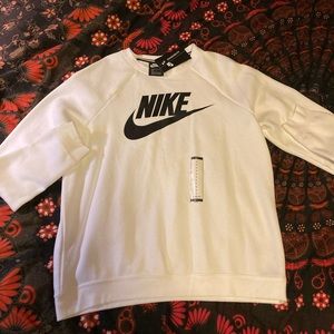 White Nike sweatshirt - Size L